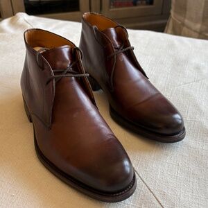Magnanni Brown Leather Chukka Boot. - Excellent Condition - Size 10